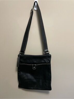 Roots Canada Black Leather Shoulder Bag